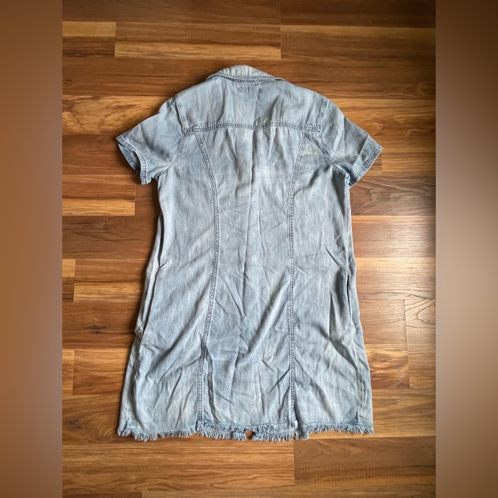 Kut from the Kloth Chambray Denim Shirt Dress | Button Front Raw Hem | women’s M - Picture 4 of 5
